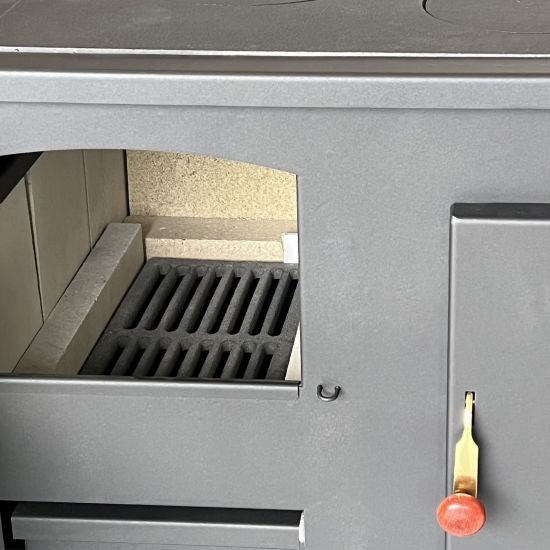 EEK A Wood-burning stove with baking compartment and hob Alegra 93894 6 kW Fireplace Multiple occupancy wood-burning stove Oven Wood-burning cooker Kitchen hob Cooking plate Kitchen oven