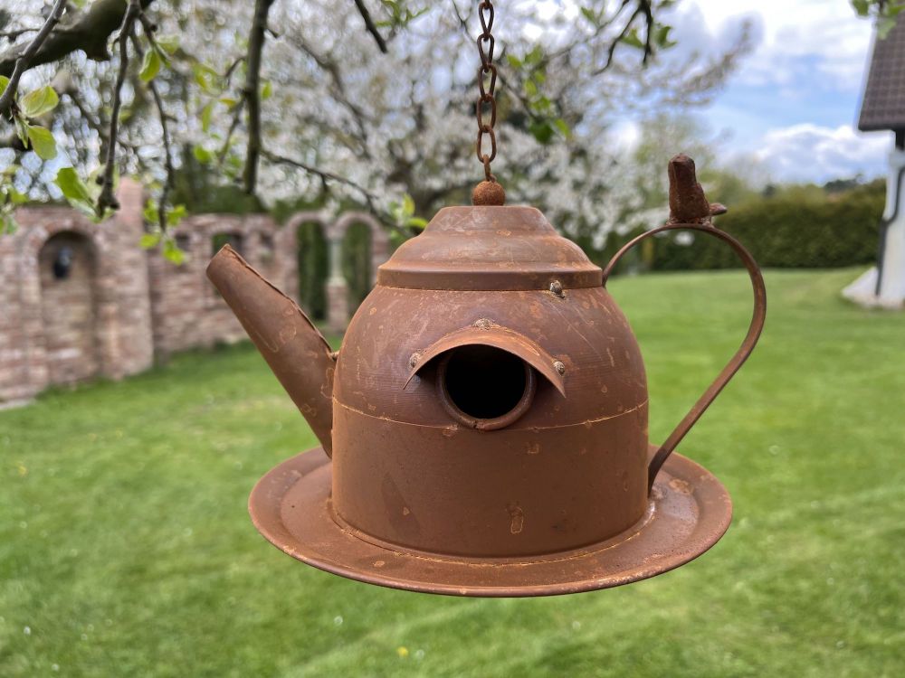 DanDiBo birdhouse to hang up stainless steel decorative rust watering can weatherproof 96423 nesting box feeding station for birds shabby with chain hanging metal can balcony