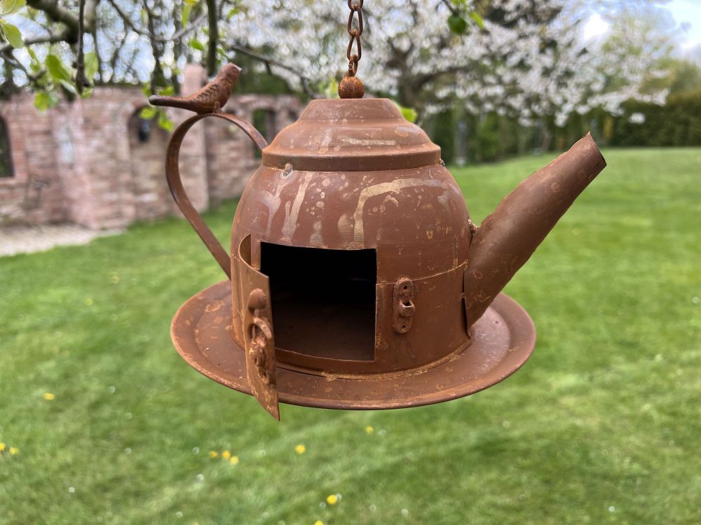 DanDiBo birdhouse to hang up stainless steel decorative rust watering can weatherproof 96423 nesting box feeding station for birds shabby with chain hanging metal can balcony