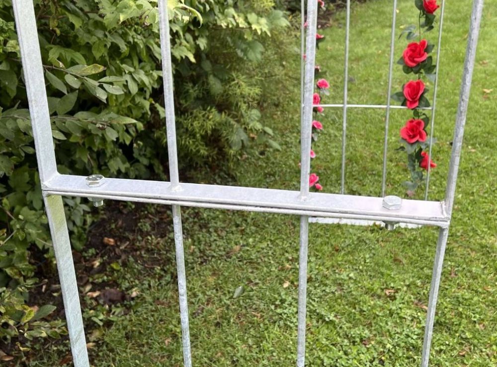 DanDiBo Rosenbogen aus Metall Stabil Verzinkt 140 cm Rankbogen 96519 Gartenbogen Torbogen Rundbogen Pflanzbogen Massiv Feuerverzinkt Garten Wetterfest Volleisen